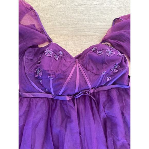 Lavetir A Line Princess Tulle V Neck Prom Dress in Purple - Picture 3 of 5